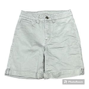 Parasuco short size 4